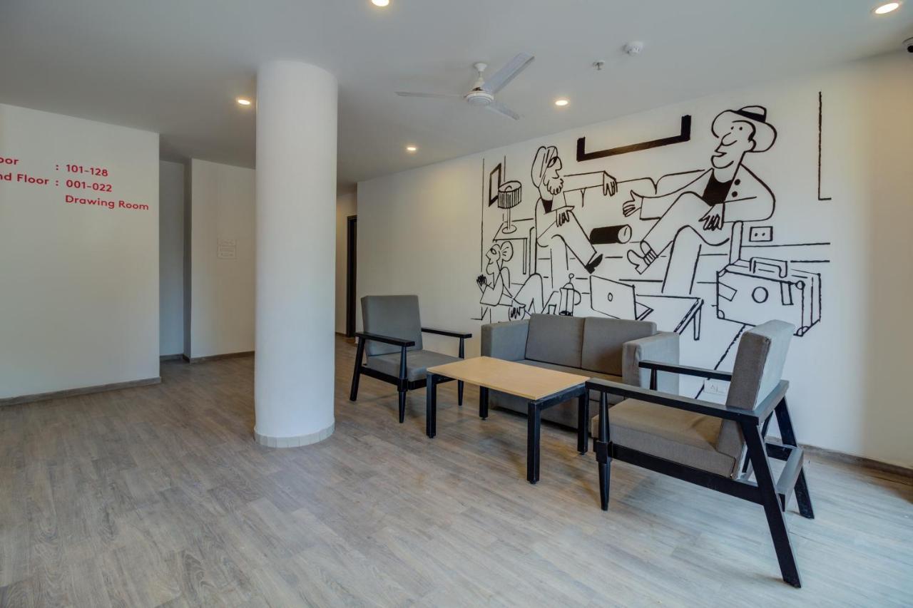 Oyo Townhouse 339 Worli Hotel Мумбай Екстериор снимка