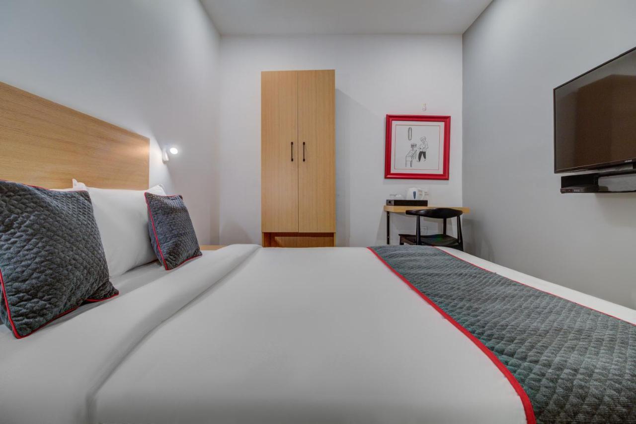 Oyo Townhouse 339 Worli Hotel Мумбай Екстериор снимка