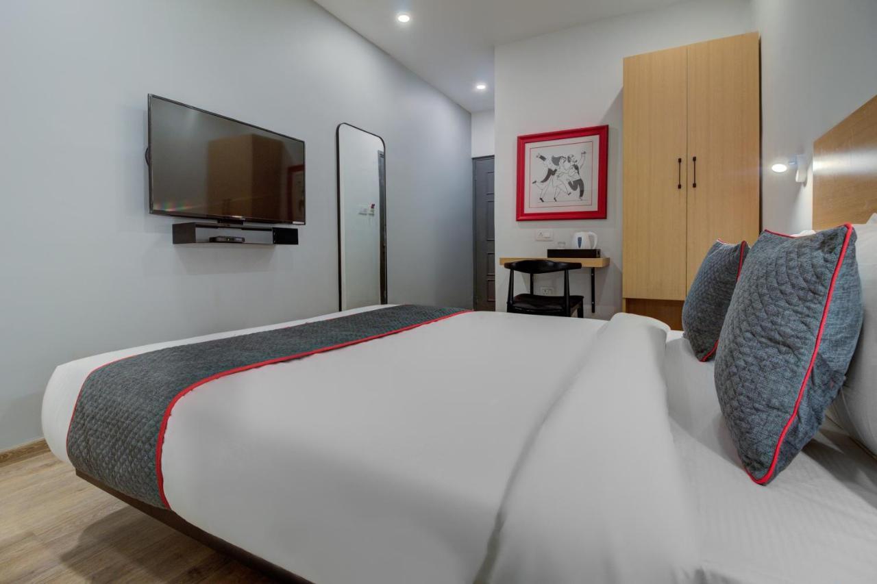 Oyo Townhouse 339 Worli Hotel Мумбай Екстериор снимка