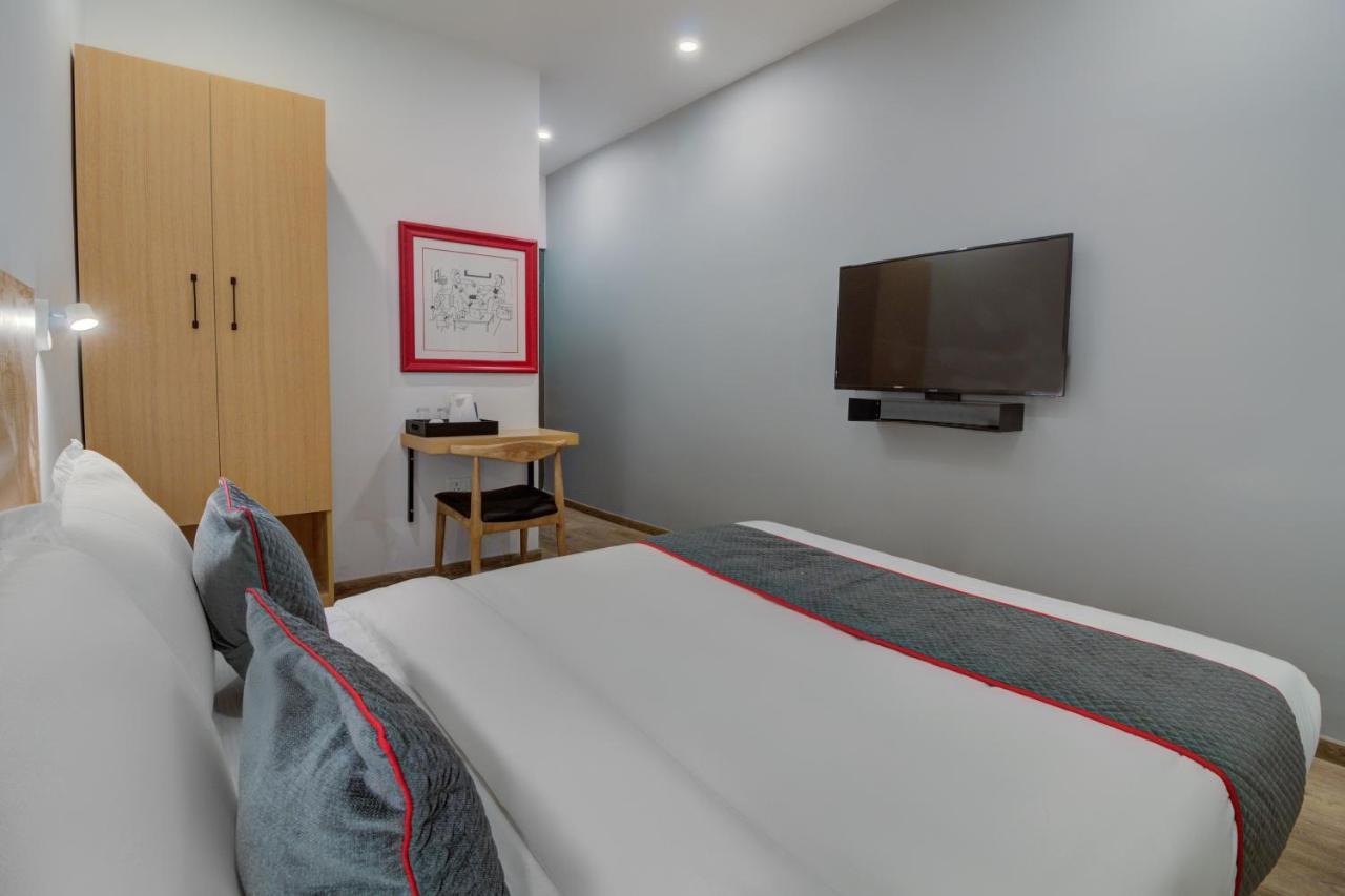 Oyo Townhouse 339 Worli Hotel Мумбай Екстериор снимка