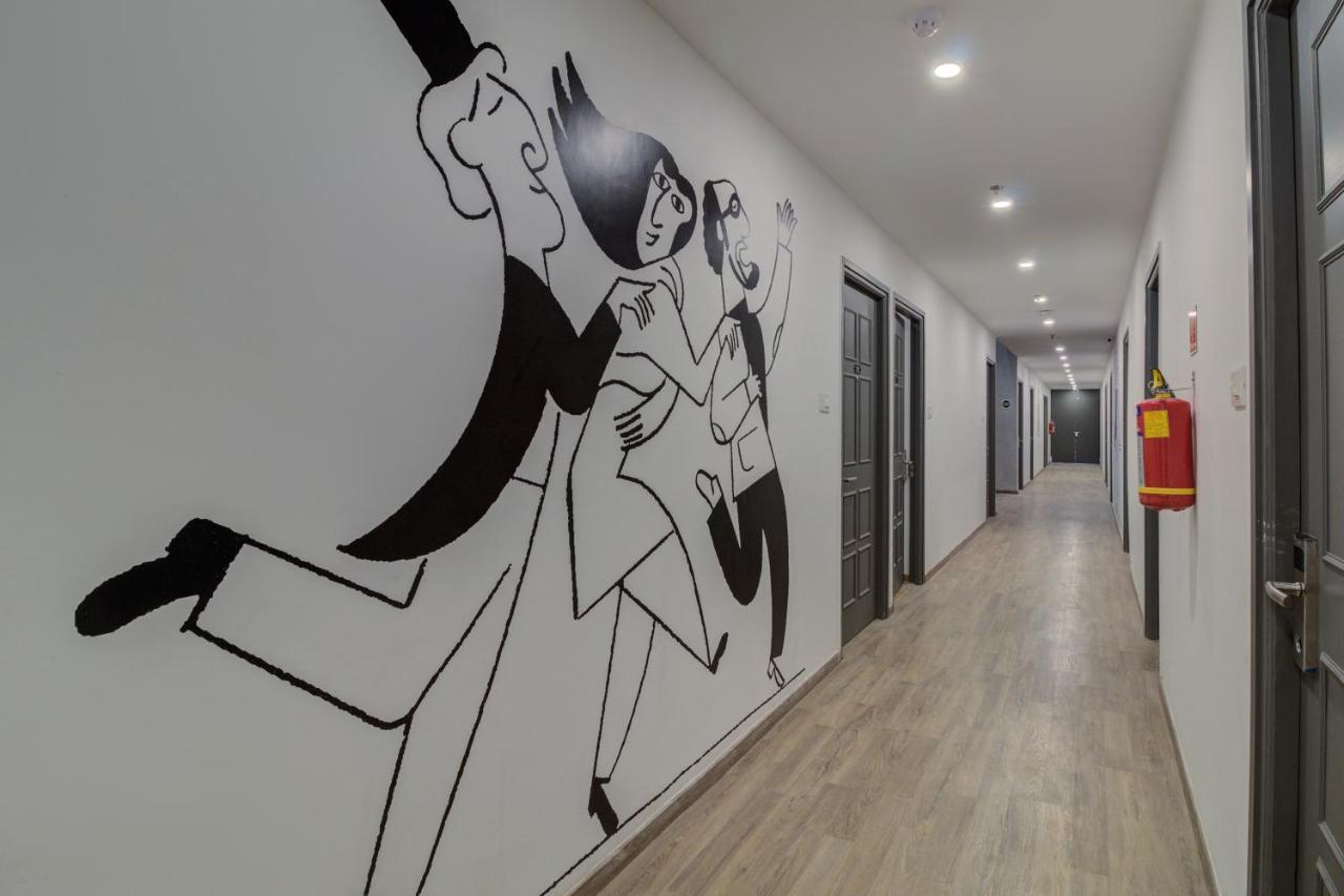 Oyo Townhouse 339 Worli Hotel Мумбай Екстериор снимка